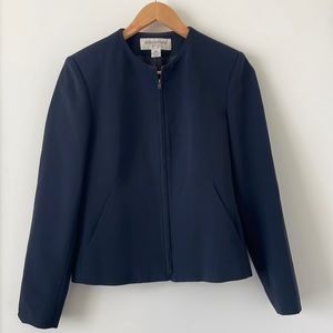 Minimalist black zipper jacket with pockets